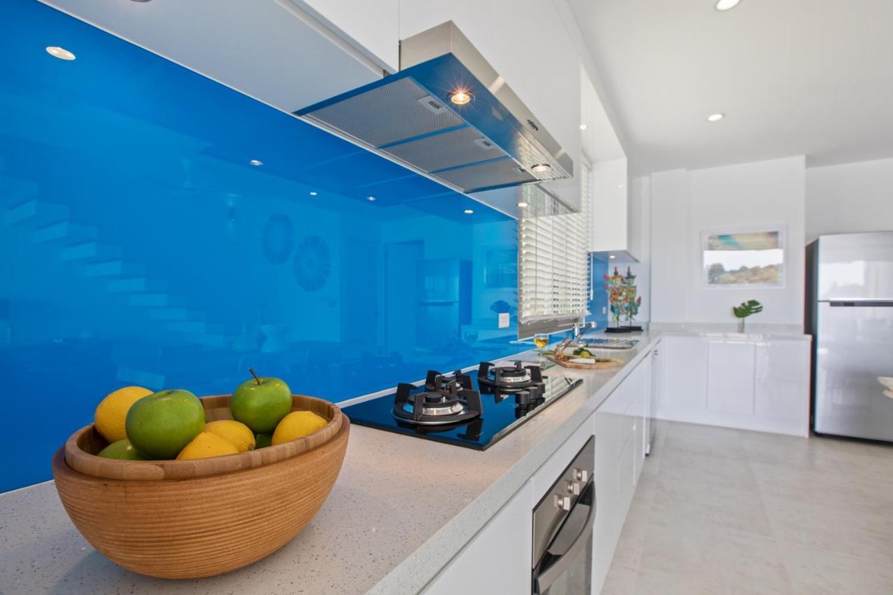 Bayside Luxury Villas: Beachfront Retreat with Sea Views Choeng Mon Exterior photo